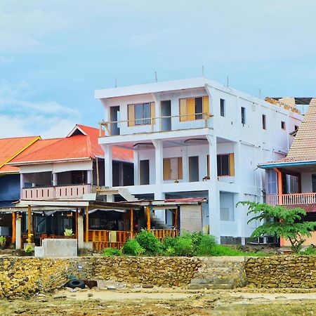 Raffiel Nias Apartment Lagudri Luaran gambar