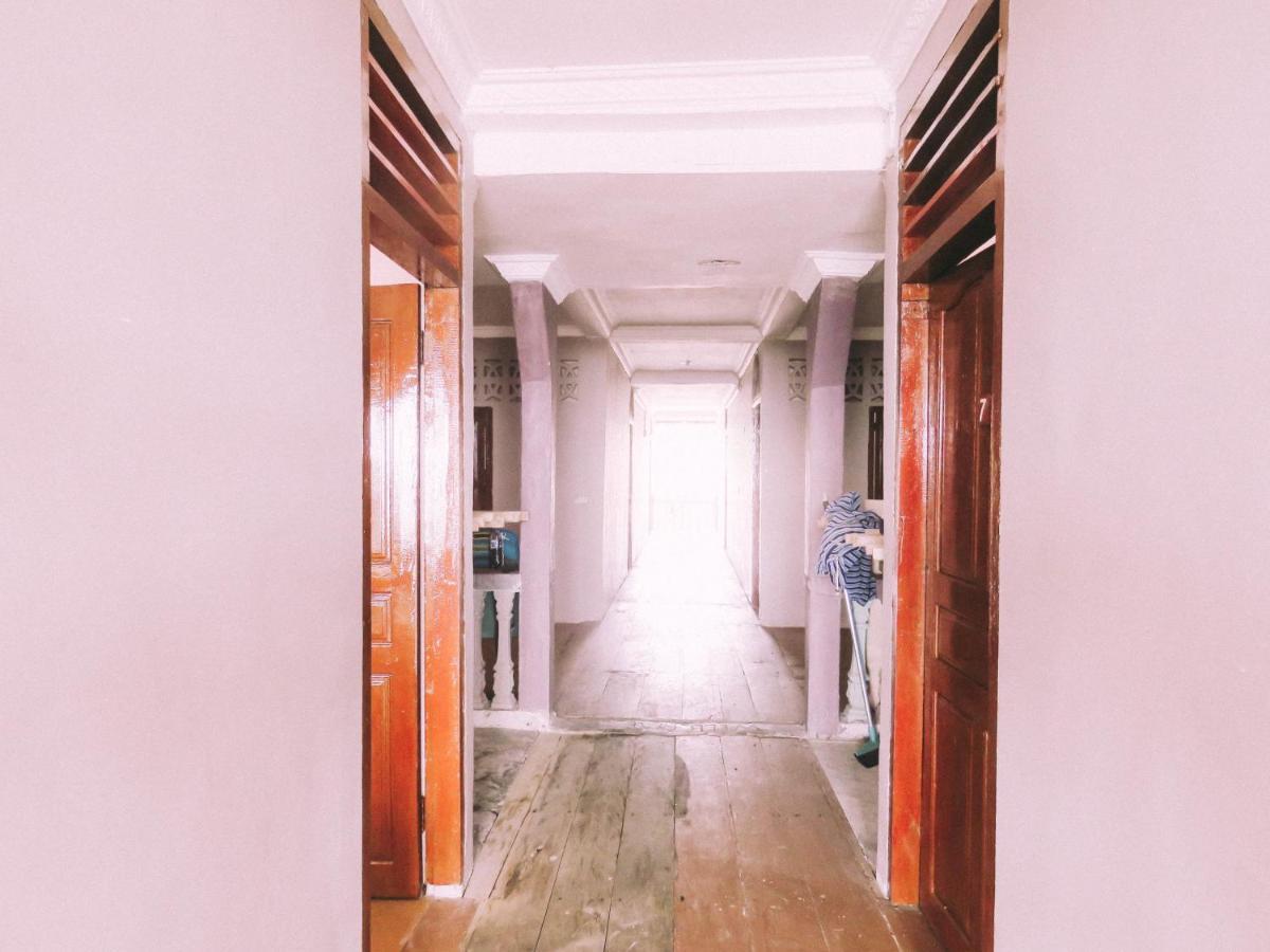 Raffiel Nias Apartment Lagudri Luaran gambar